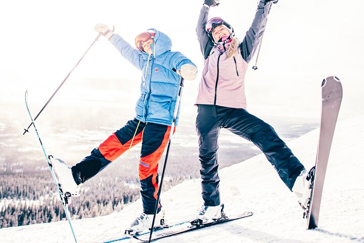 With beginner, intermediate, and advanced packages, you can ski with any of your friends!